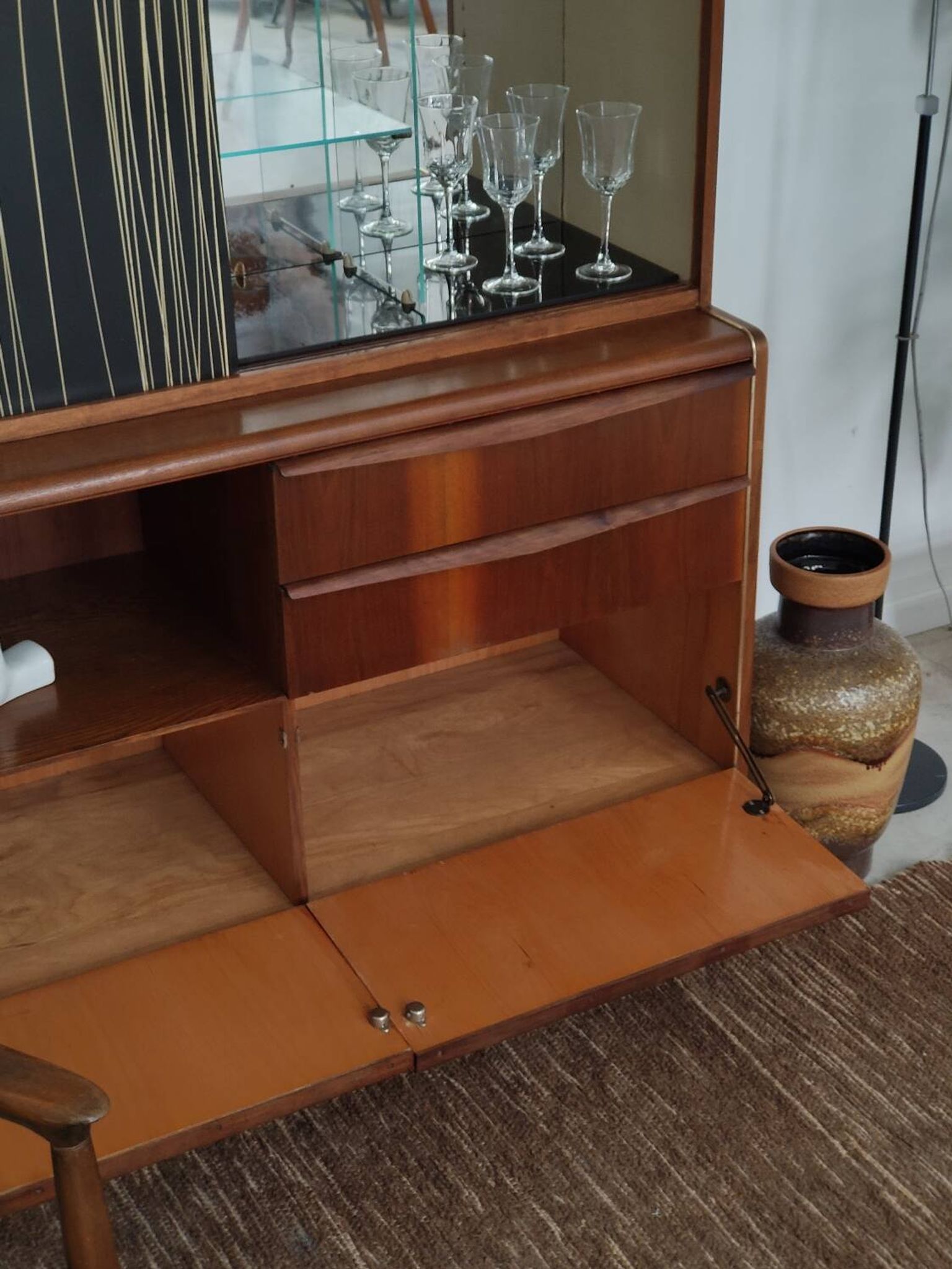 Buffet vaisselier U372/386 B.Landsman et H.Nepozitek pour Jitona 1960