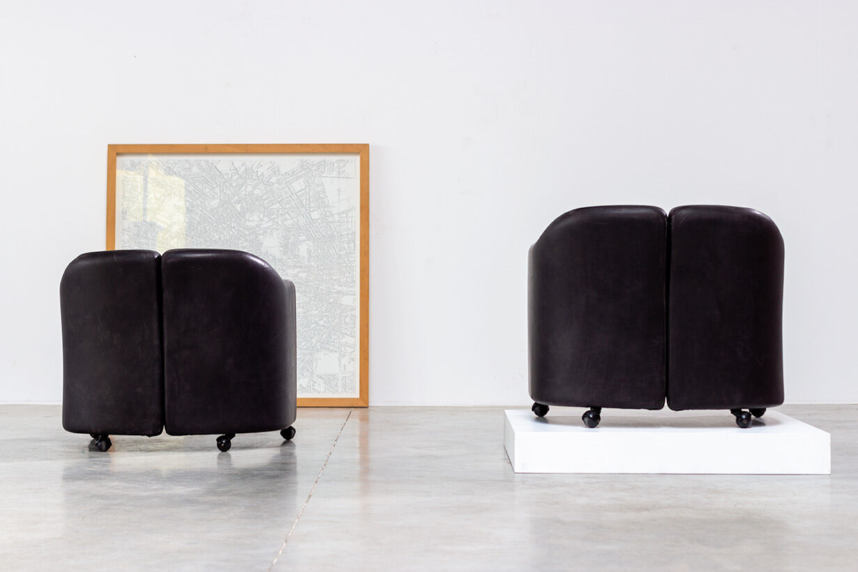 Eugenio Gerli two lounge chair from the 142 Tecno 1960 series