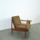 Teak Scandinavische fauteuil met bruin stoffen kussens, stoel 1