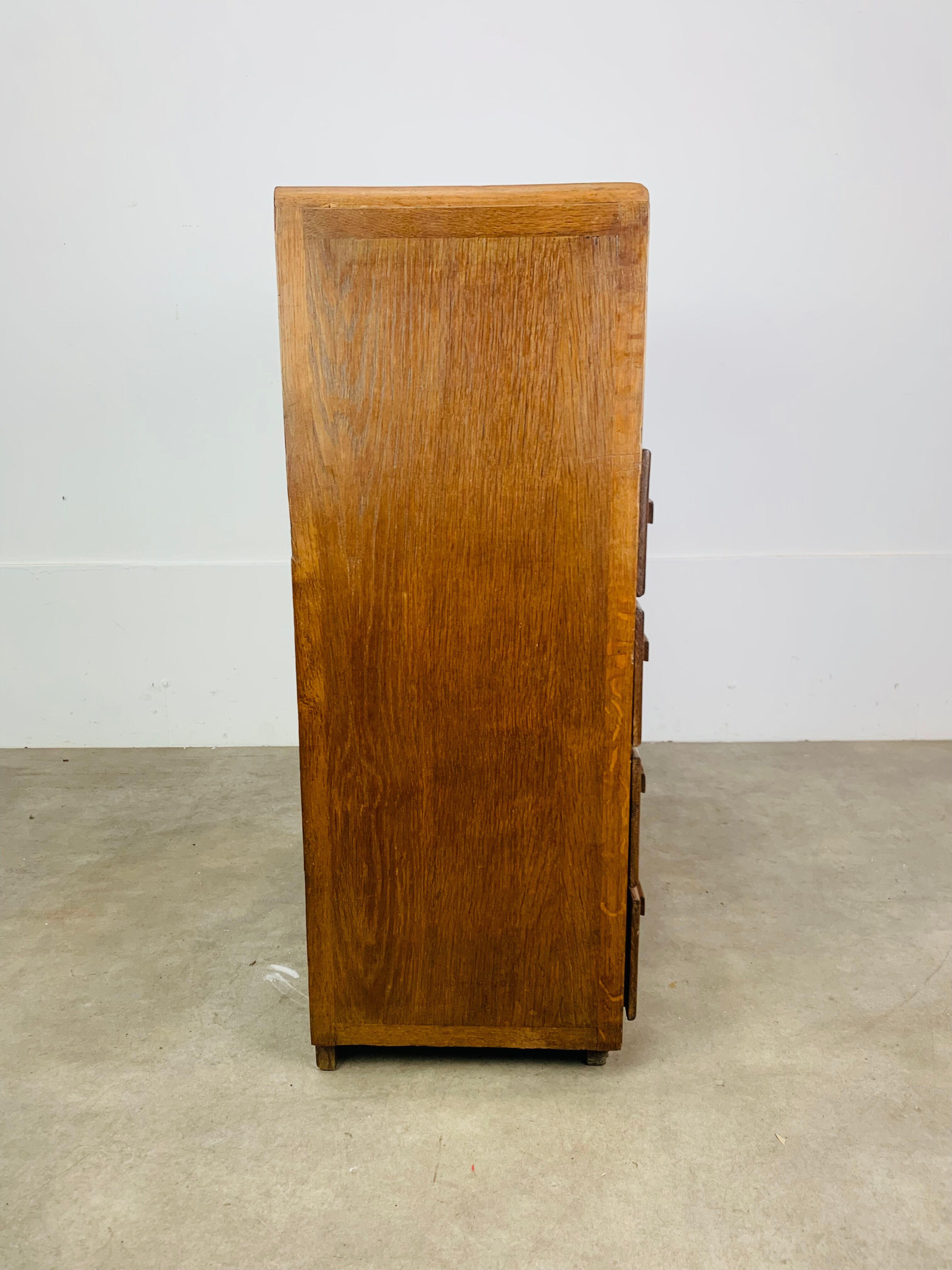 Art Deco work cabinet with drawers, in oak, chest of drawers format.