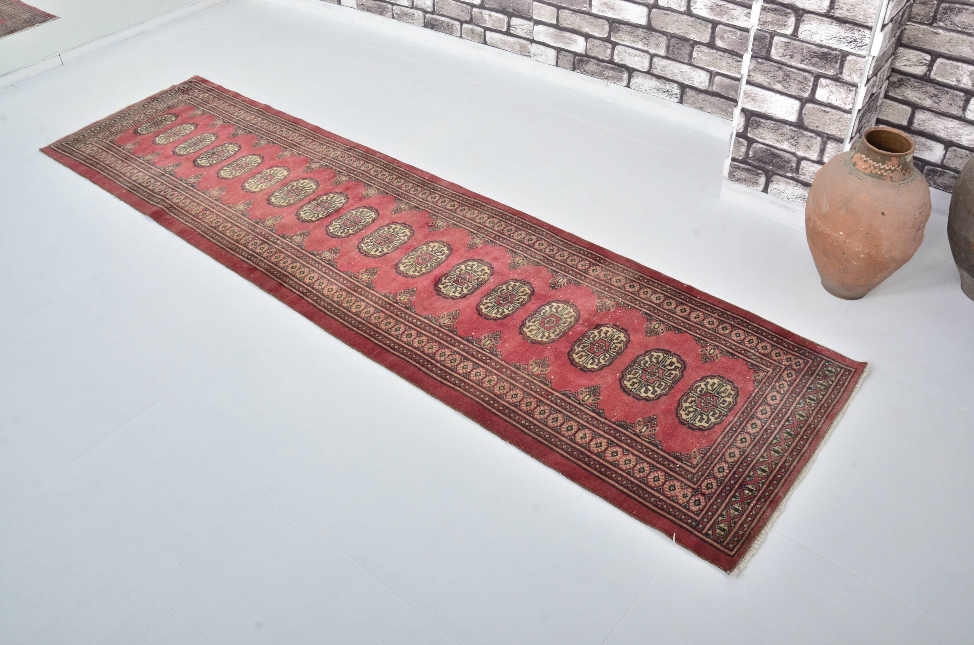 Tapis de couloir turc en laine rouge