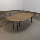 Extendable half-moon round oak table for 2 to 8 people