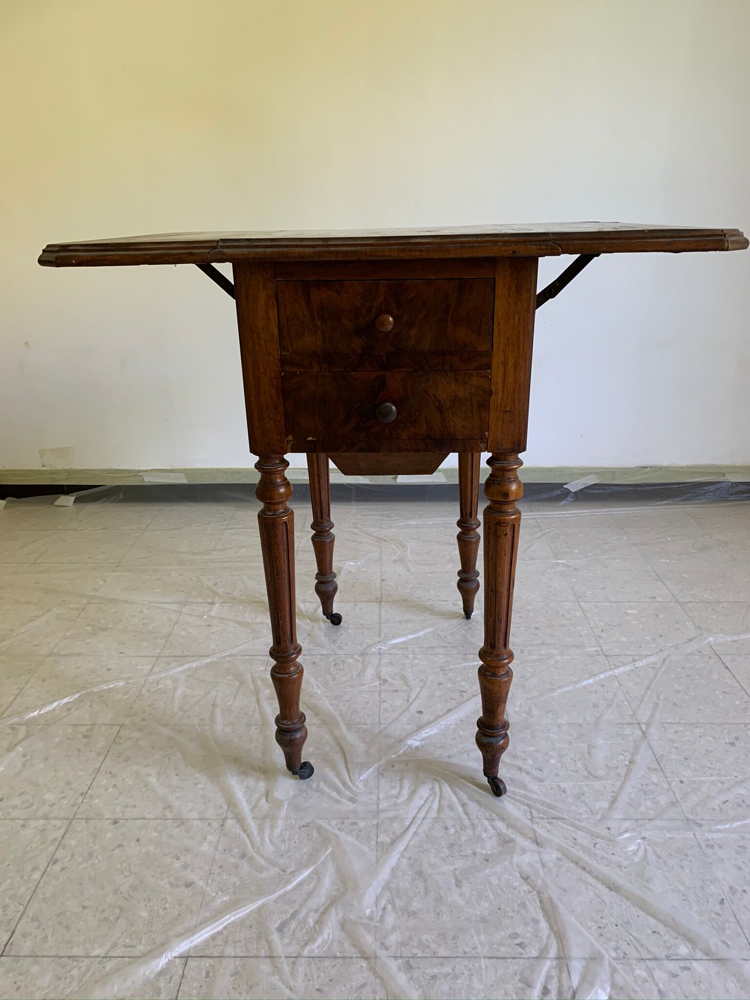 Table de chevet