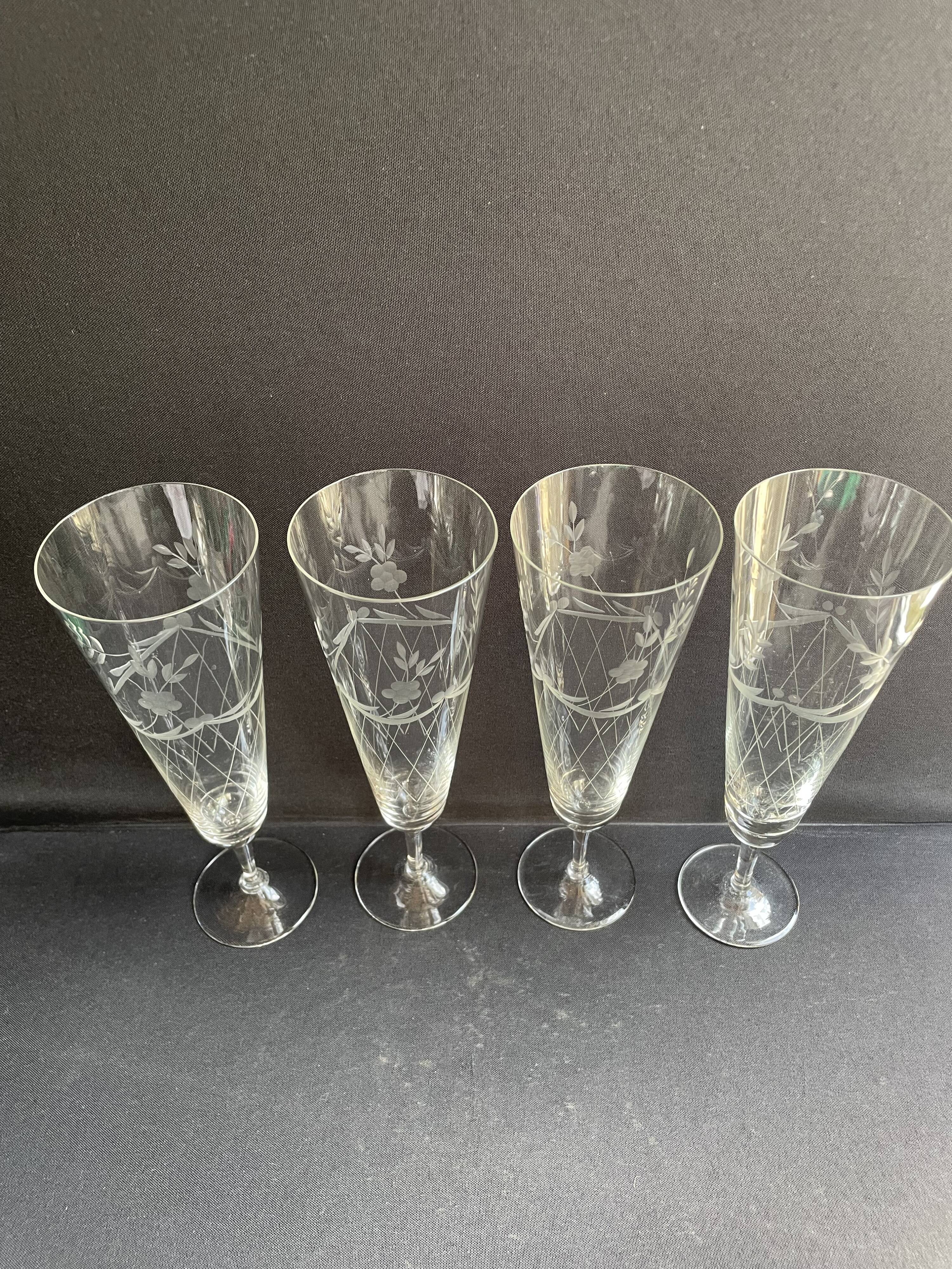 3332 – 4 Large Champagne Flutes – Vintage Cut Crystal, unstamped, these 4 large flutes