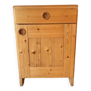 Buffet for Les Arcs 1600 & 1800, Charlotte Perriand selection for the 1970s.