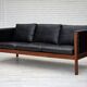 Canapé 3 places modèle CH 163, design danois des années 1960 par H.J. Wegner.