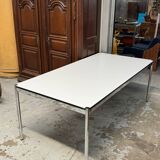 USM HALLER table