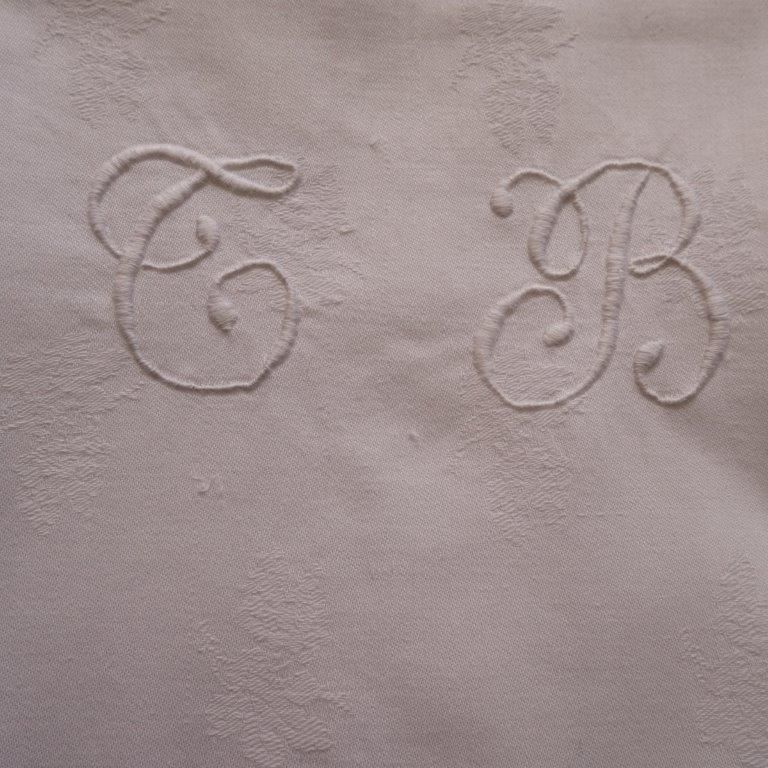 Set of 4 embroidered cotton towels MONOGRAMS TB