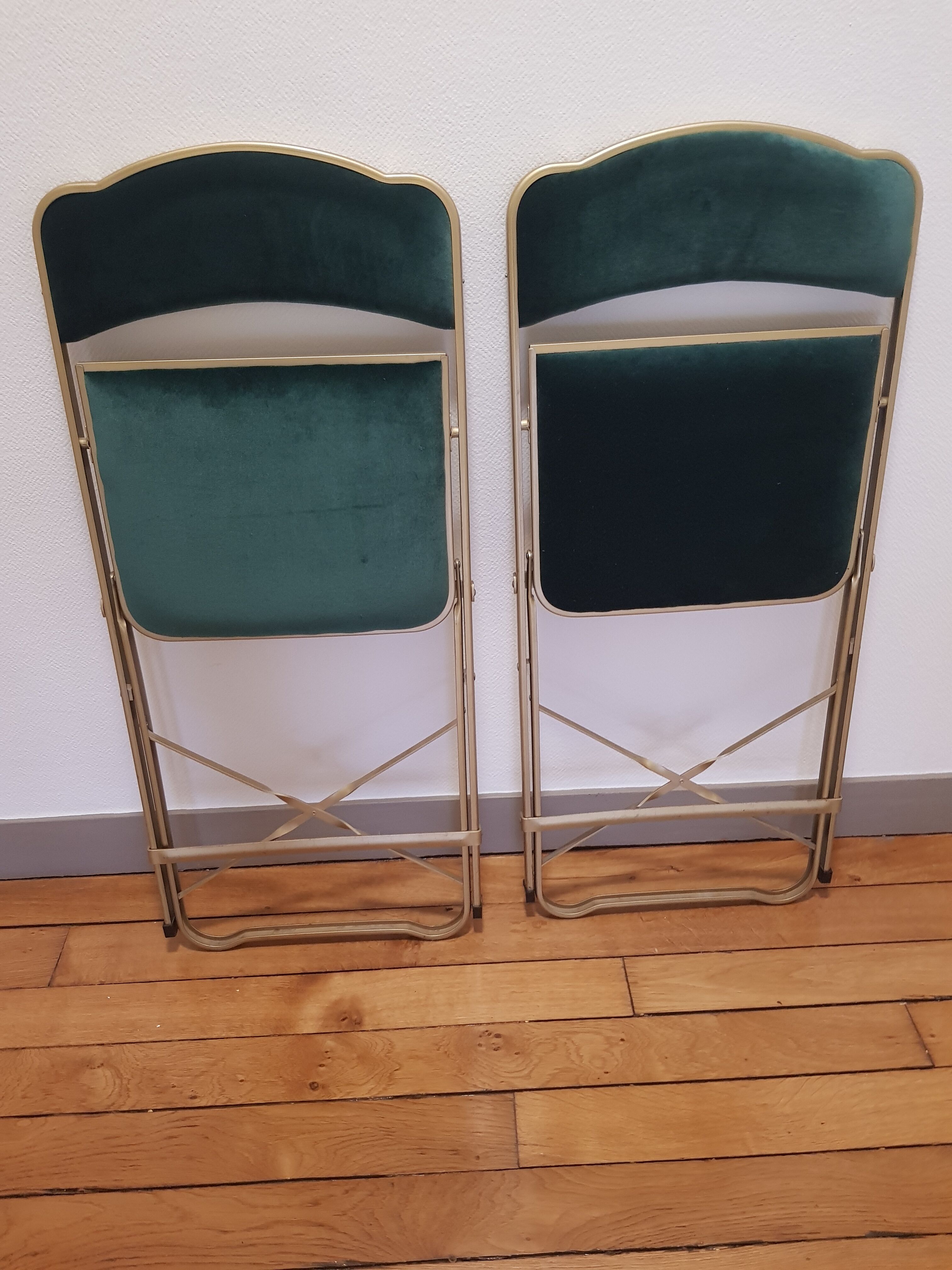 Set of 2 folding velvet chairs