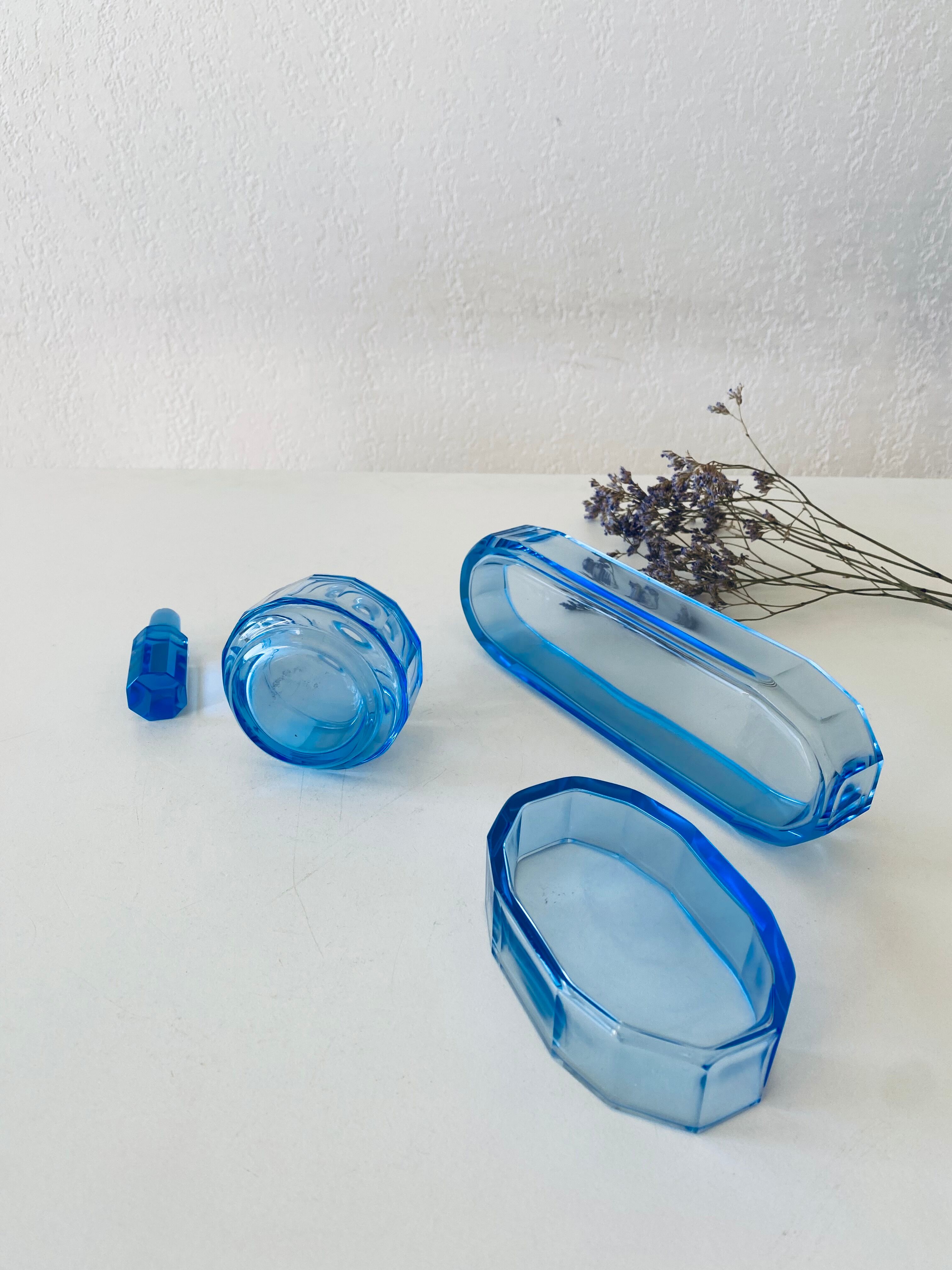 Crystal bathroom kit