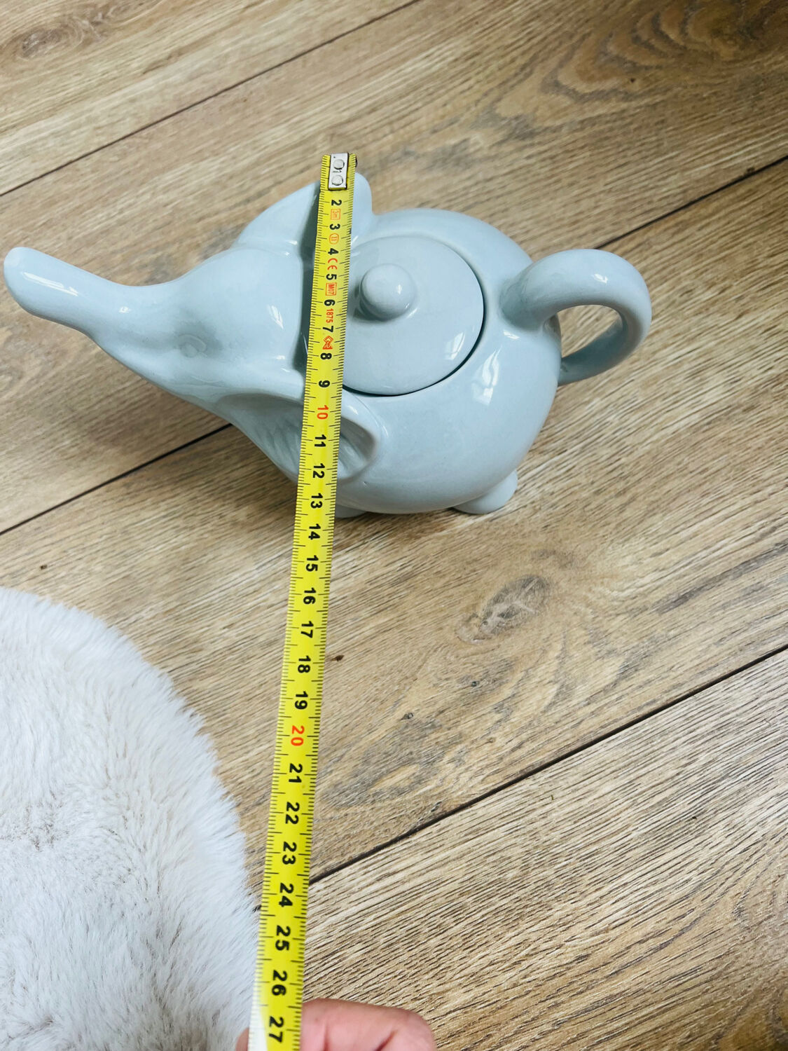 Grey lipton elephant teapot