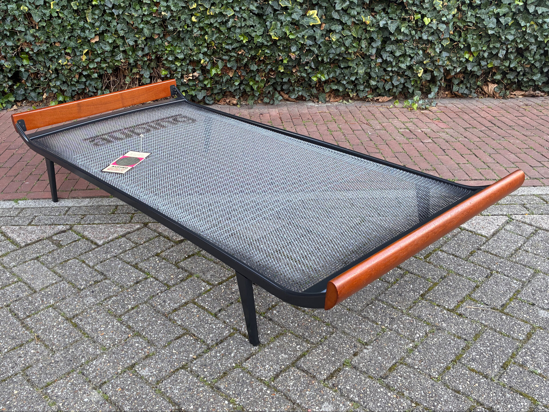 Cleopatra Rest Bed Auping Dick Cordemeijer