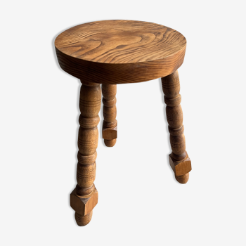 Wood tripod stool