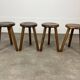4 tabourets tripodes en bois