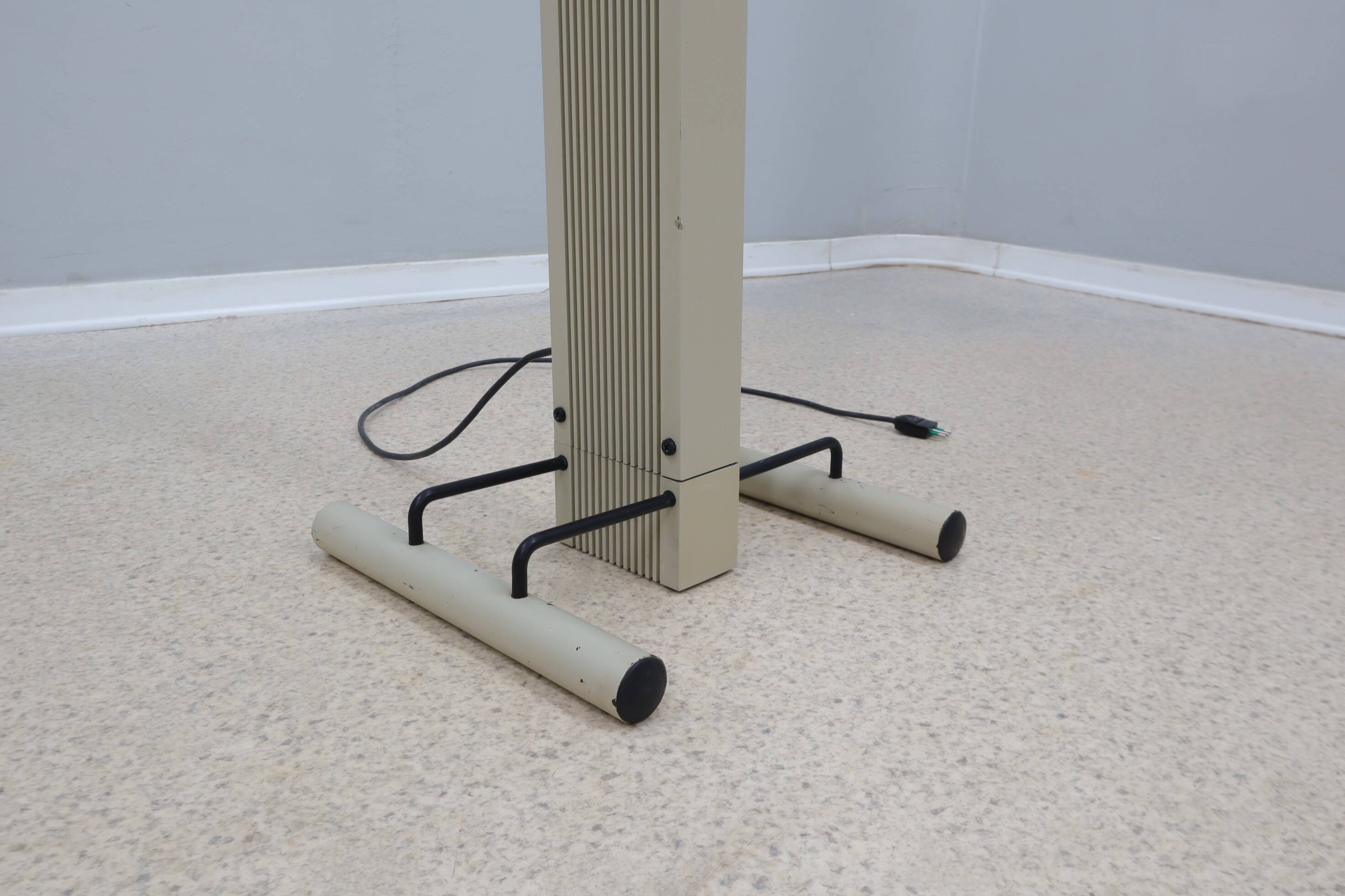Lampadaire design postmoderne STILNOVO Sergio Carpani années 1980