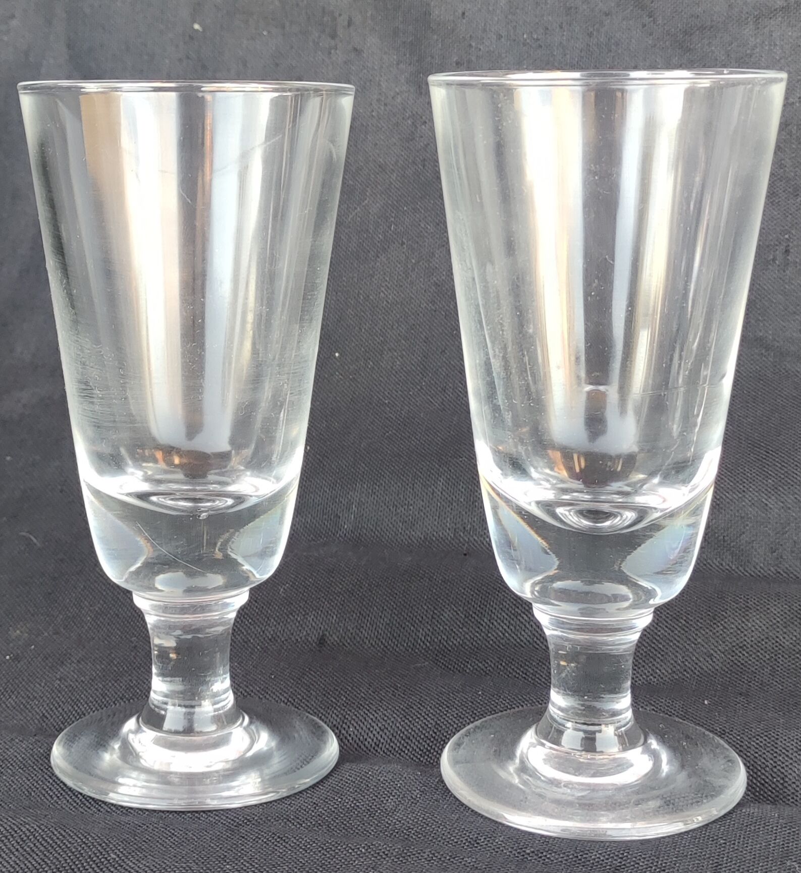 Series of 6 Old Bistro Glasses
