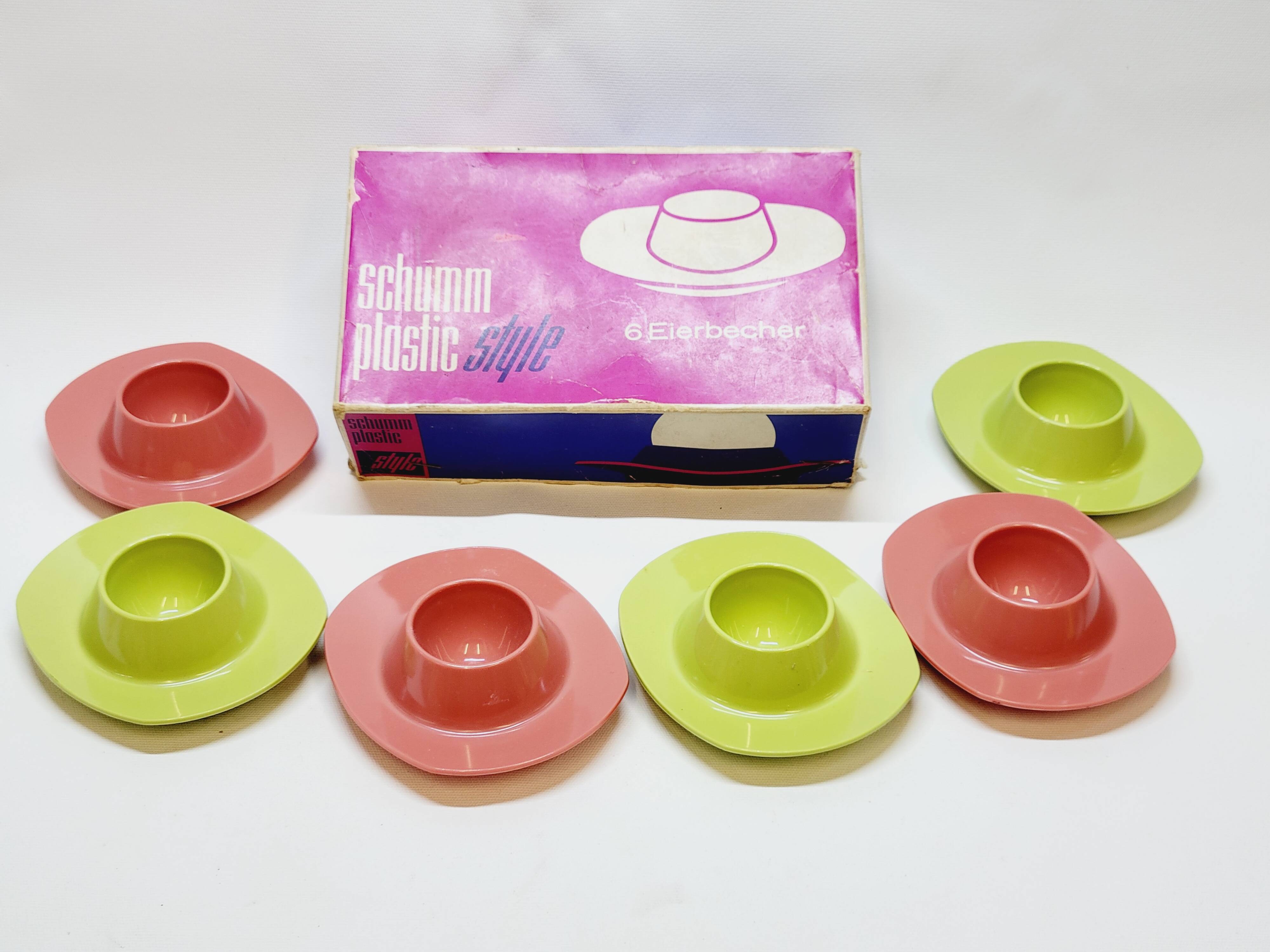 6 vintage plastic egg cups 1960s Schumm Plastic Style new in box