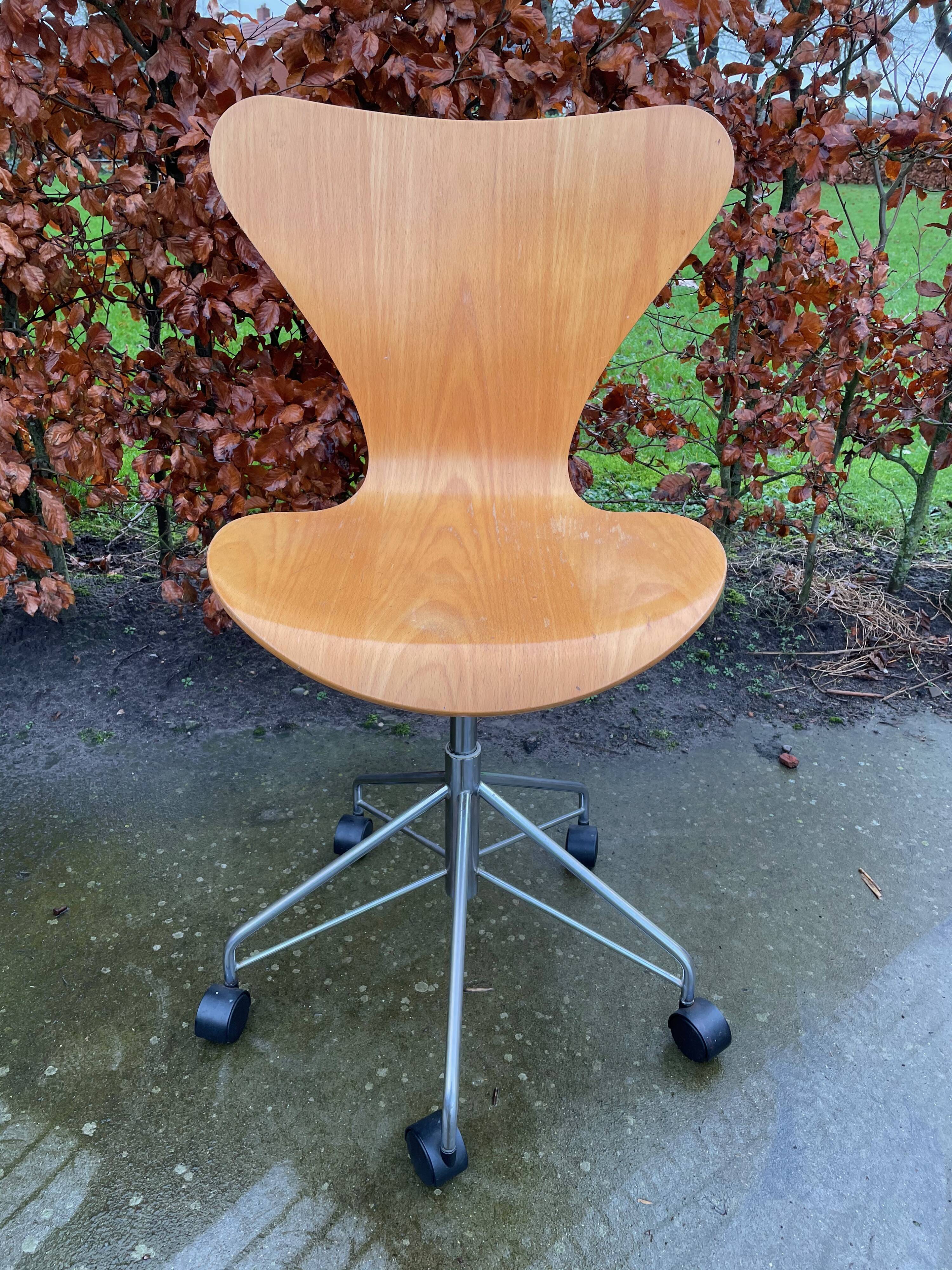 Chaise butterfly d'Arne Jacobsen pour Fritz Hansen