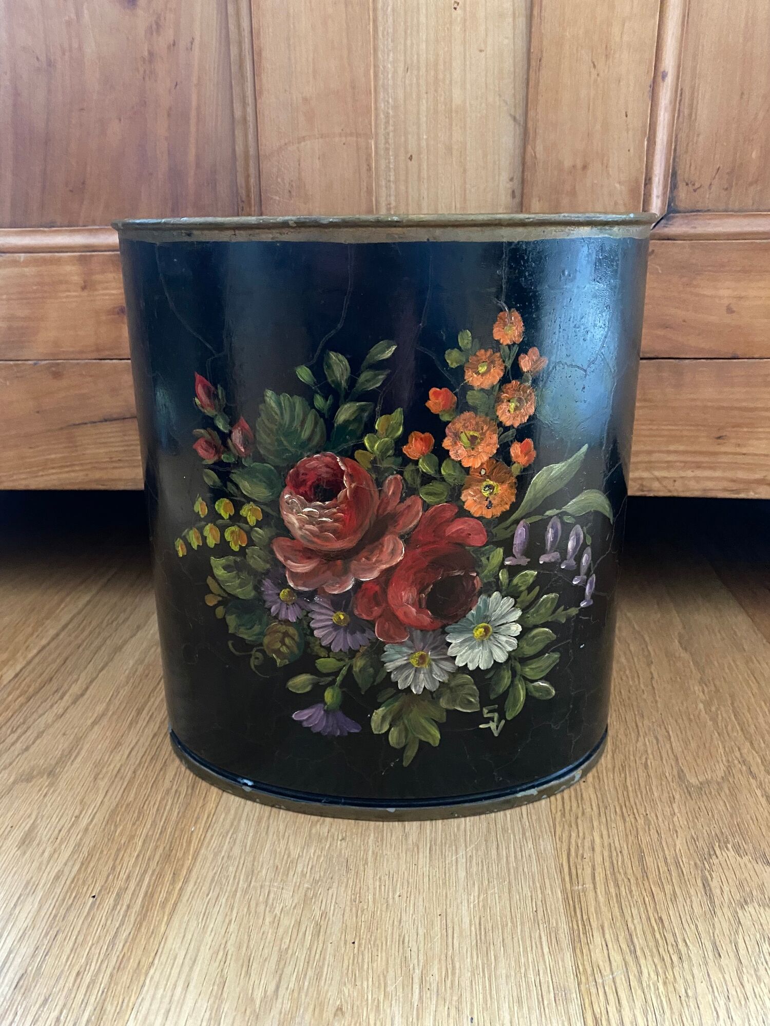 Basket in painted sheet metal Napoleon III signed black background and flowers