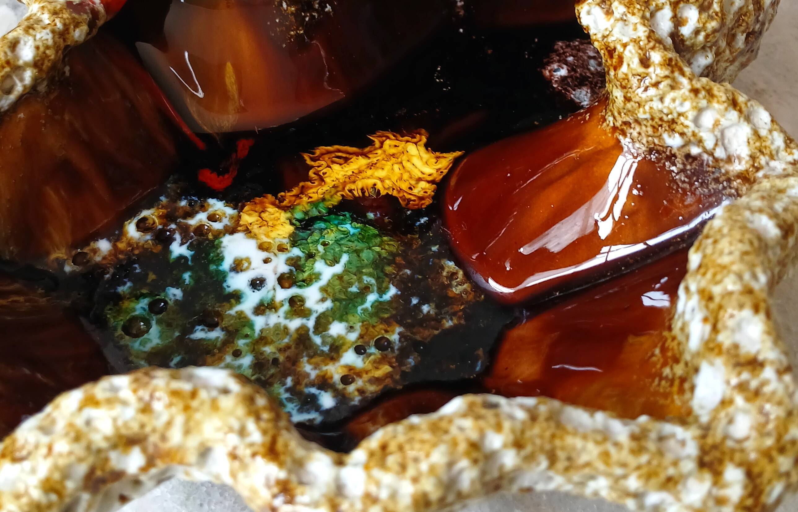 Empty shell pocket ashtray fat lava 1970