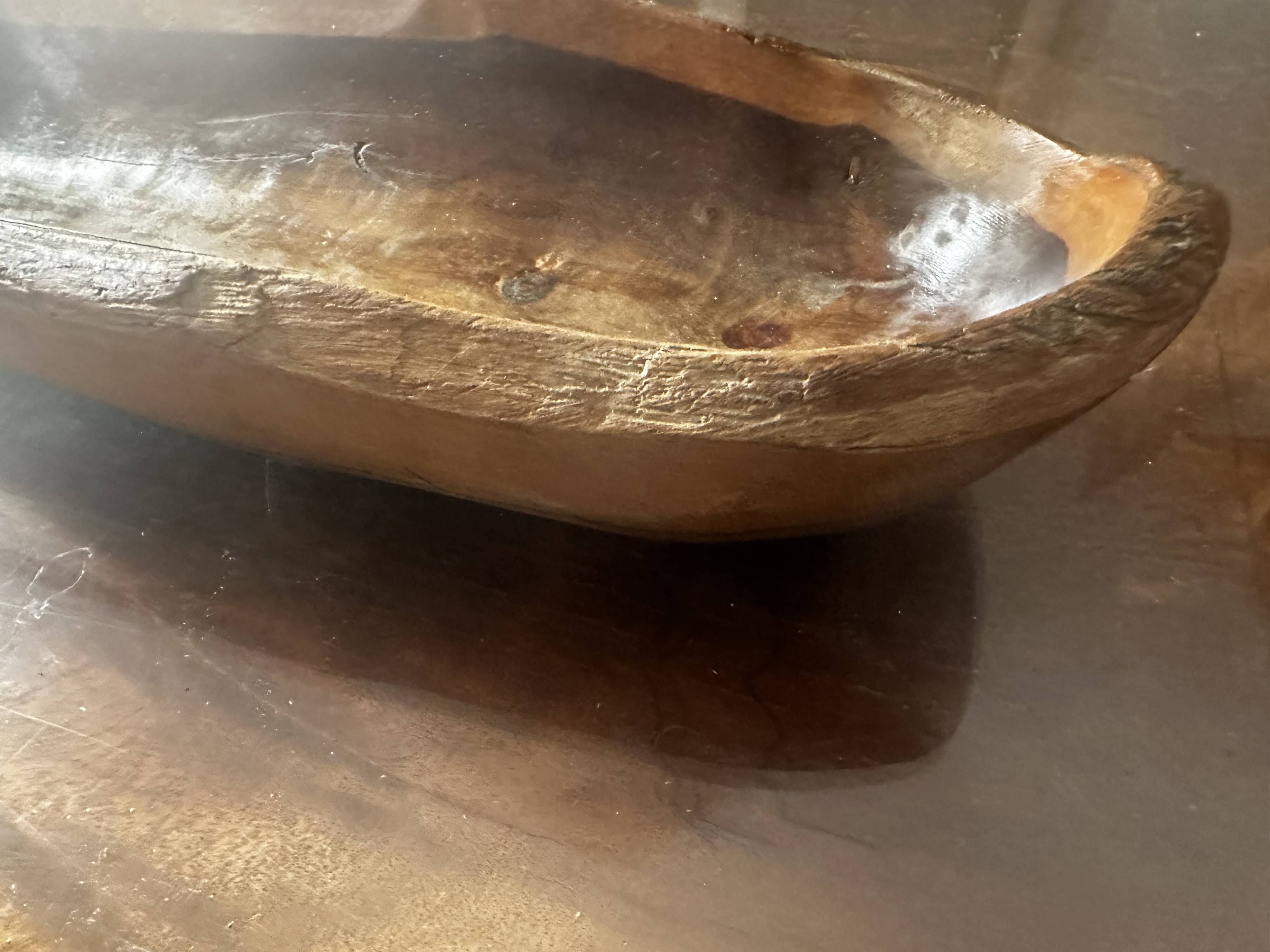 Large carved wooden bowl/trinket dish - 1950s craftsmanship