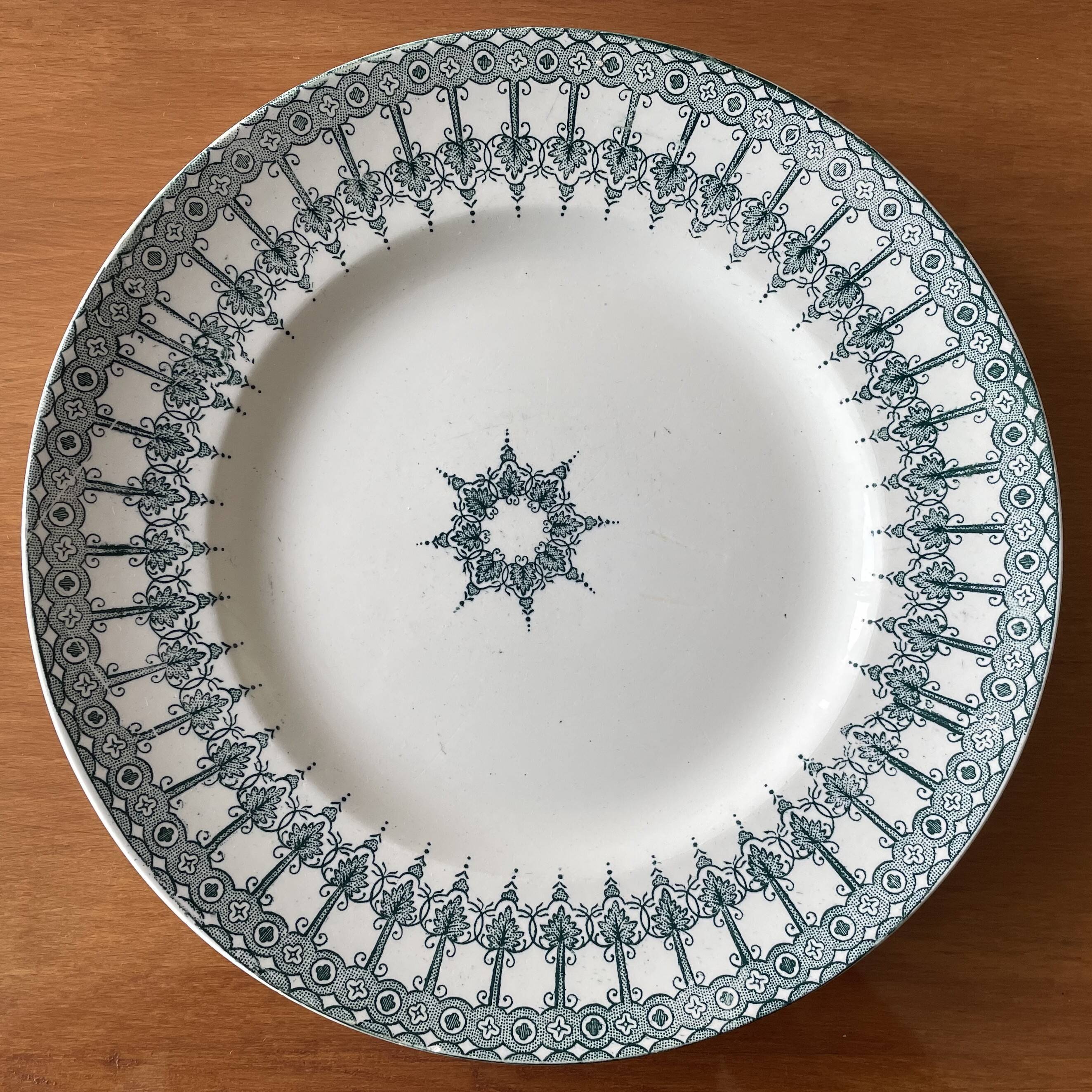 6 antique flat plates in earthenware from Saint-Amand (Nord)
