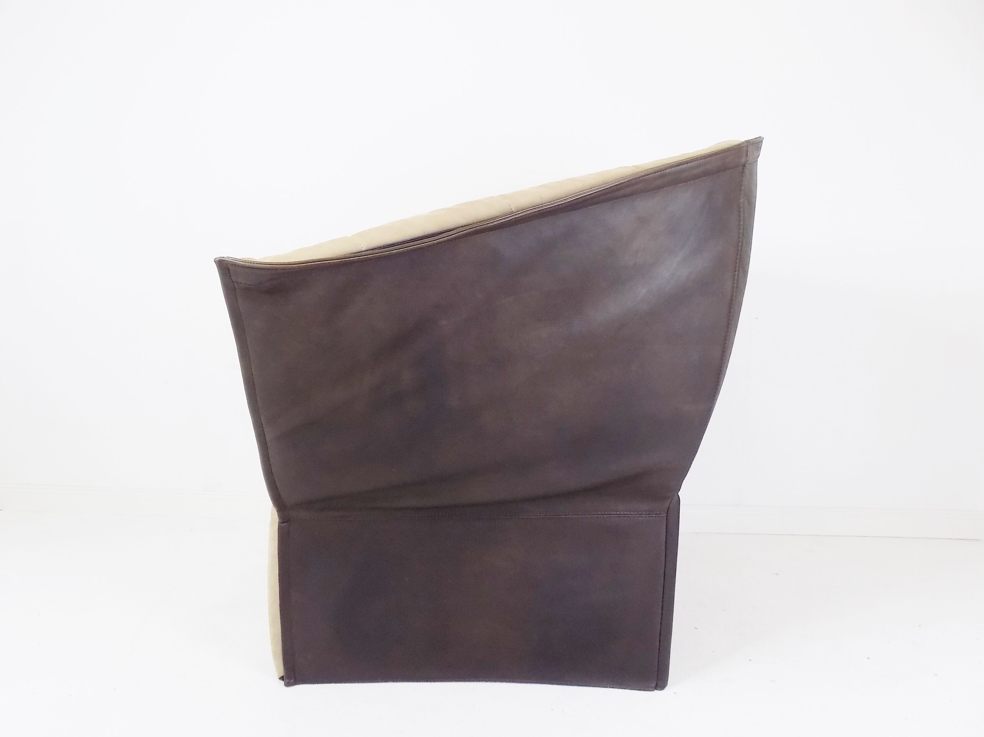 Moel lounge chair by Inga Sempé for Ligne Roset
