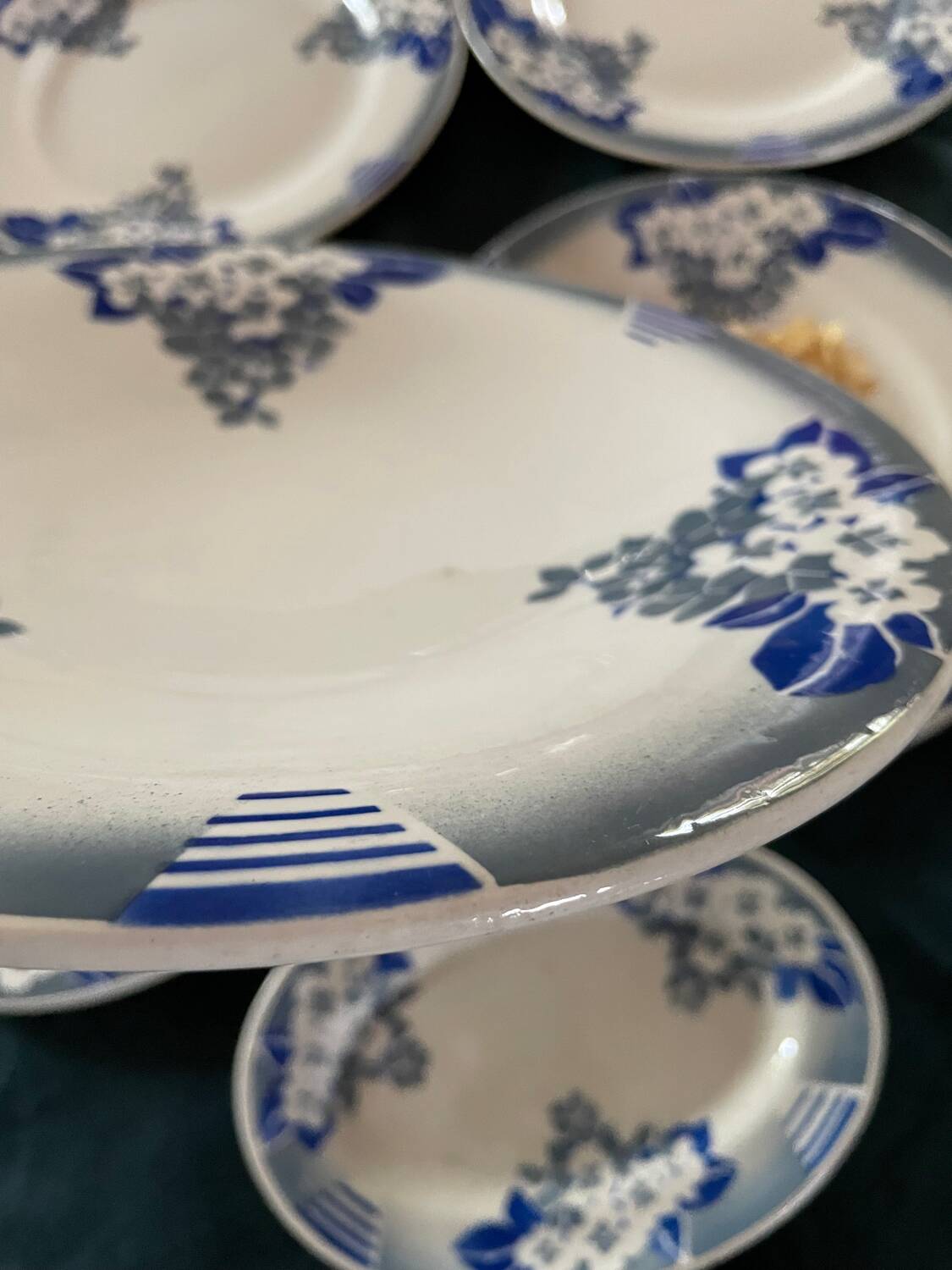 Lot 6 flat plates, 1 dish, 1 Ceranord Saint Amand Vintage 1950s dish