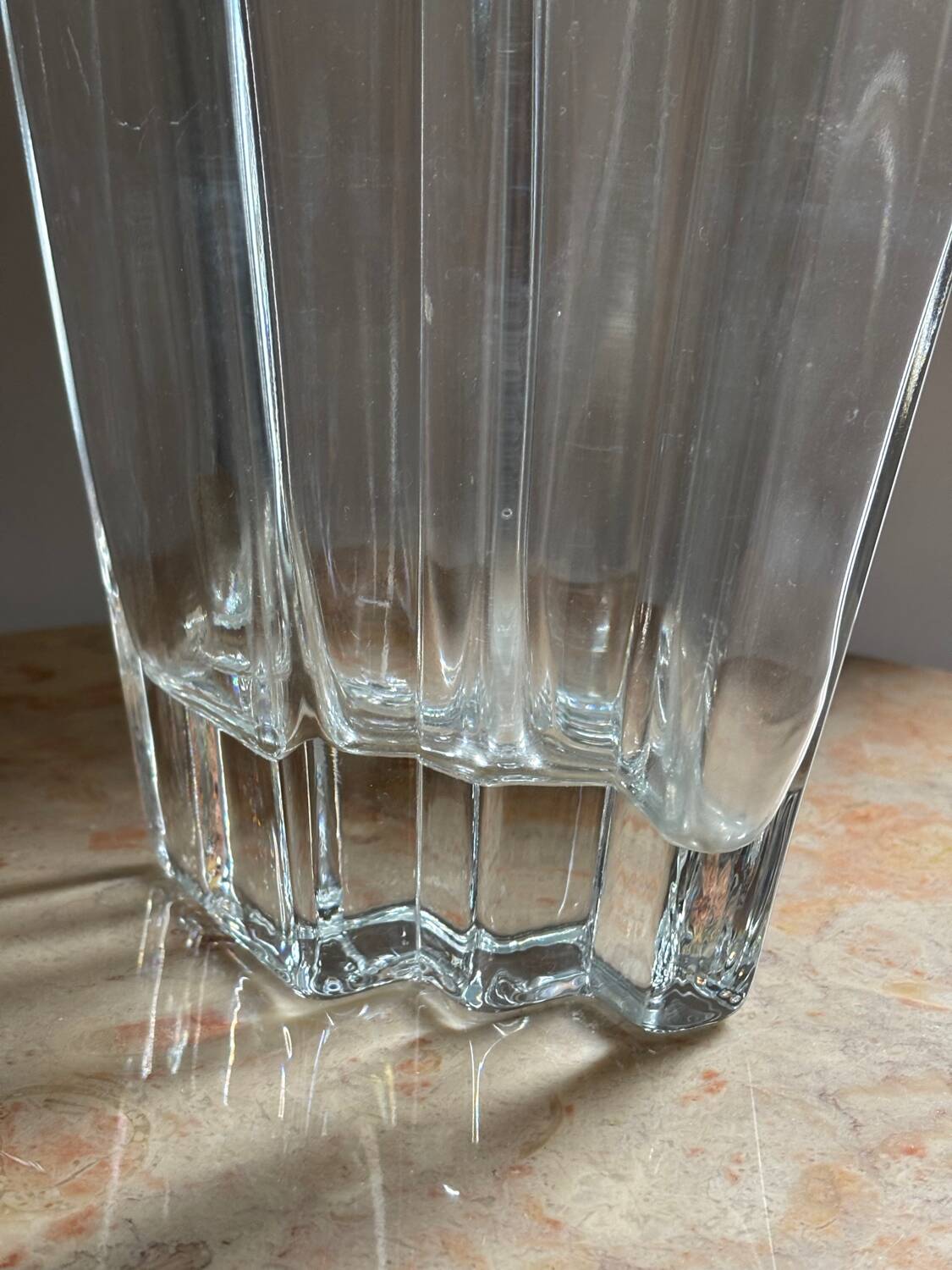 Vase géométrique en verre