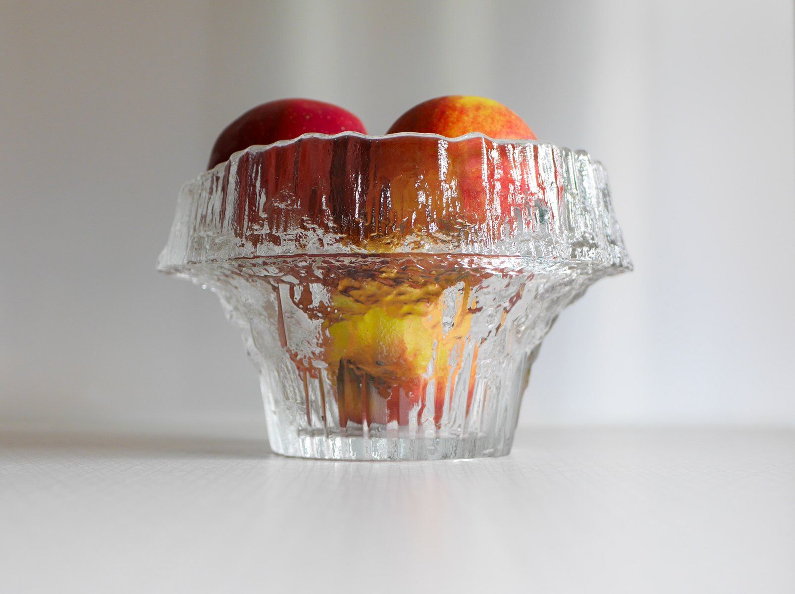 Stellaria art glass bowl by Tapio Wirkkala