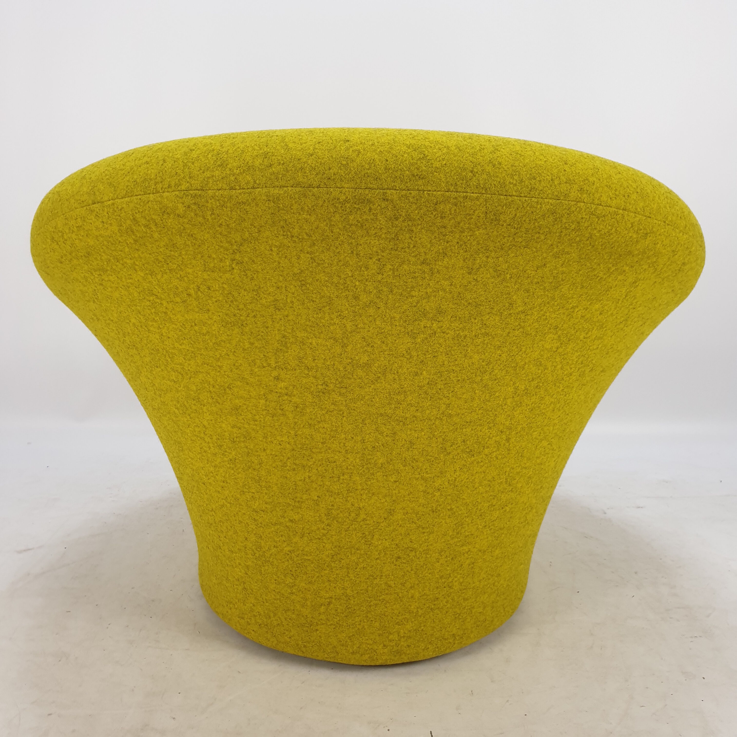Mushroom armchair by Pierre Paulin for Artifort