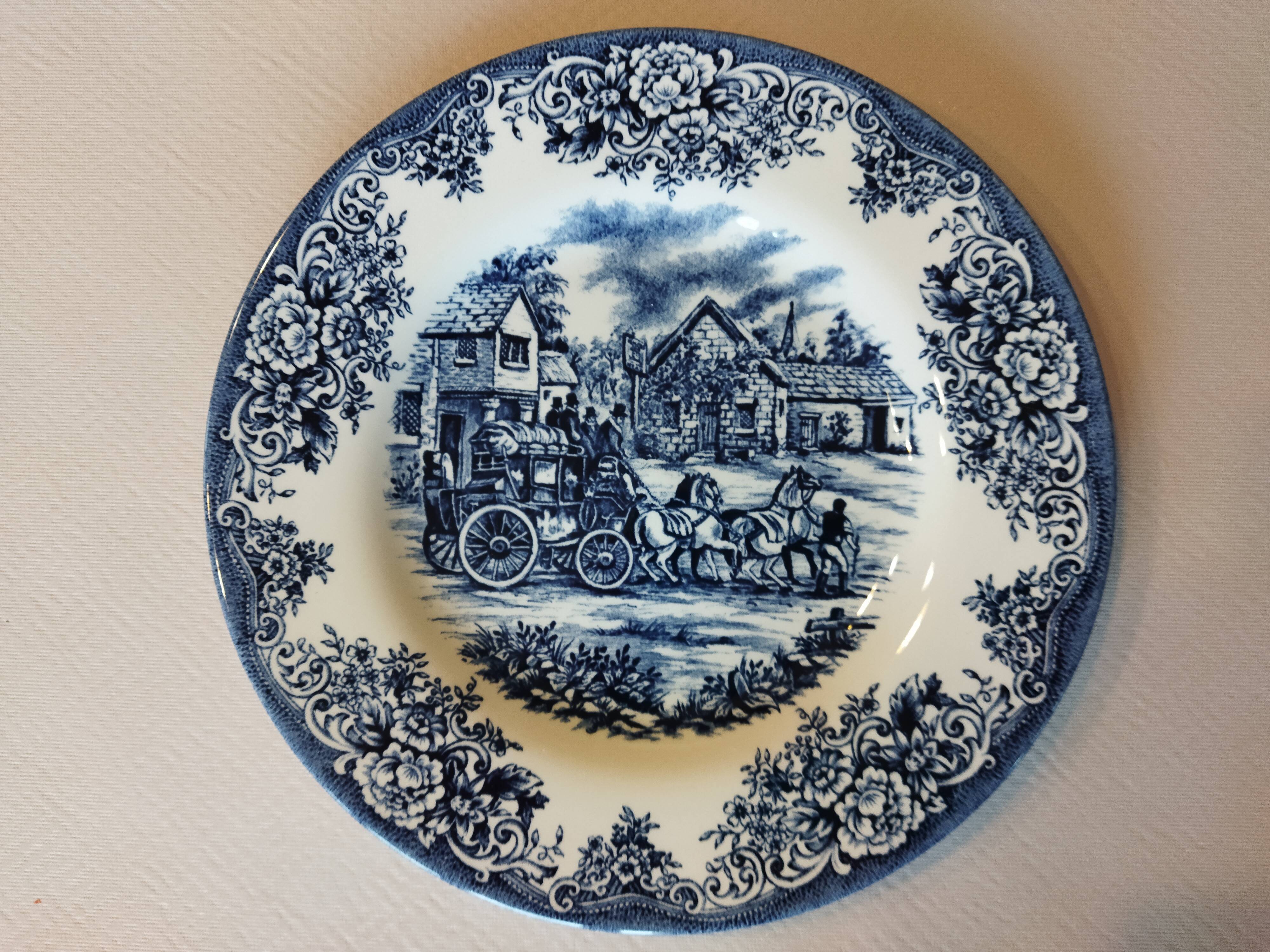Set of 9 dessert plates English style blue & white