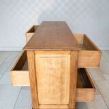 Trading counter early 20th