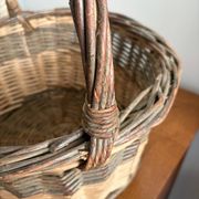 Panier osier tressé vintage , grande anse