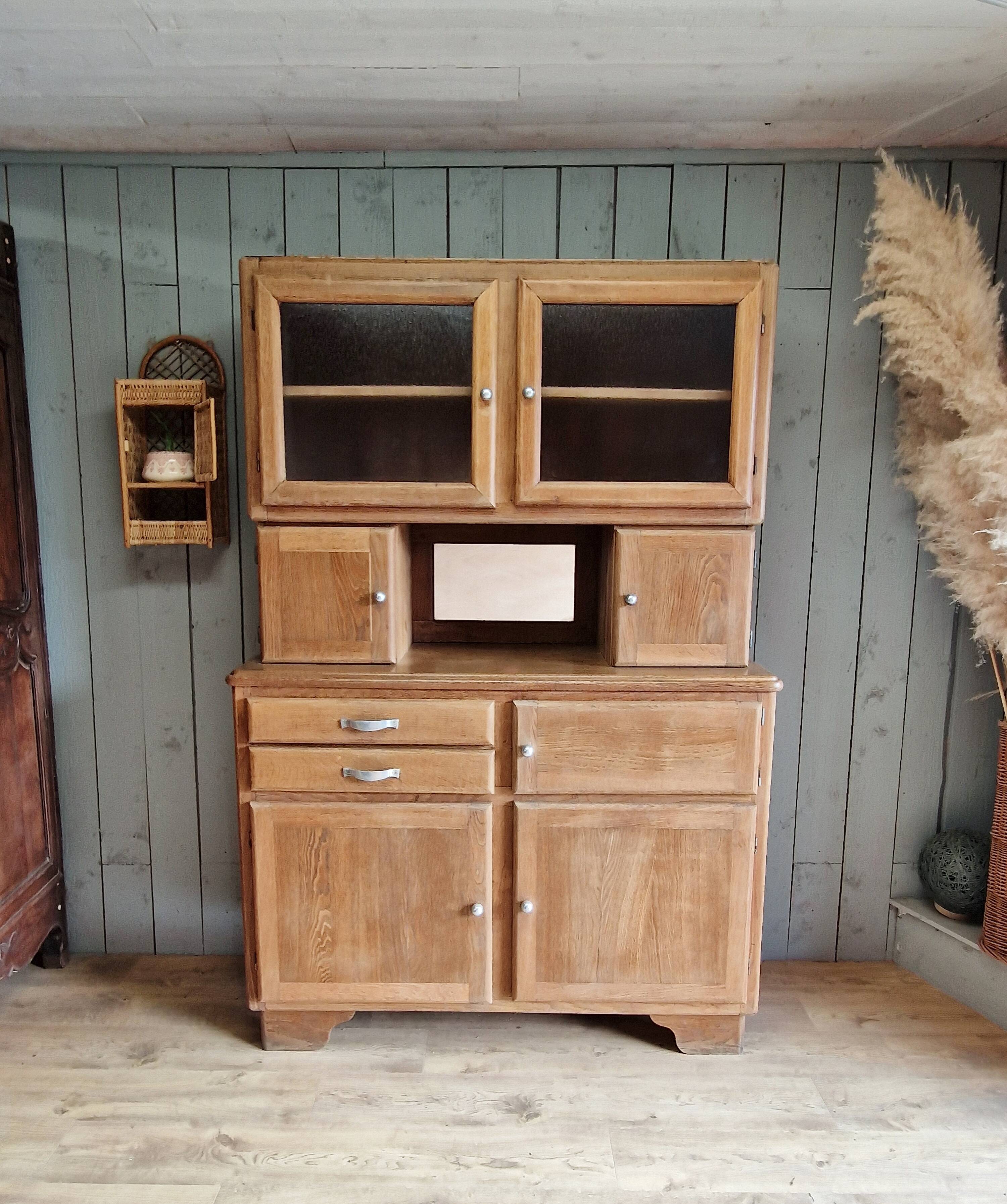 MADO oak dresser