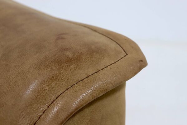 Canapé 2,5 places en cuir Neck par Hugo de Ruiter pour Leolux années 1970