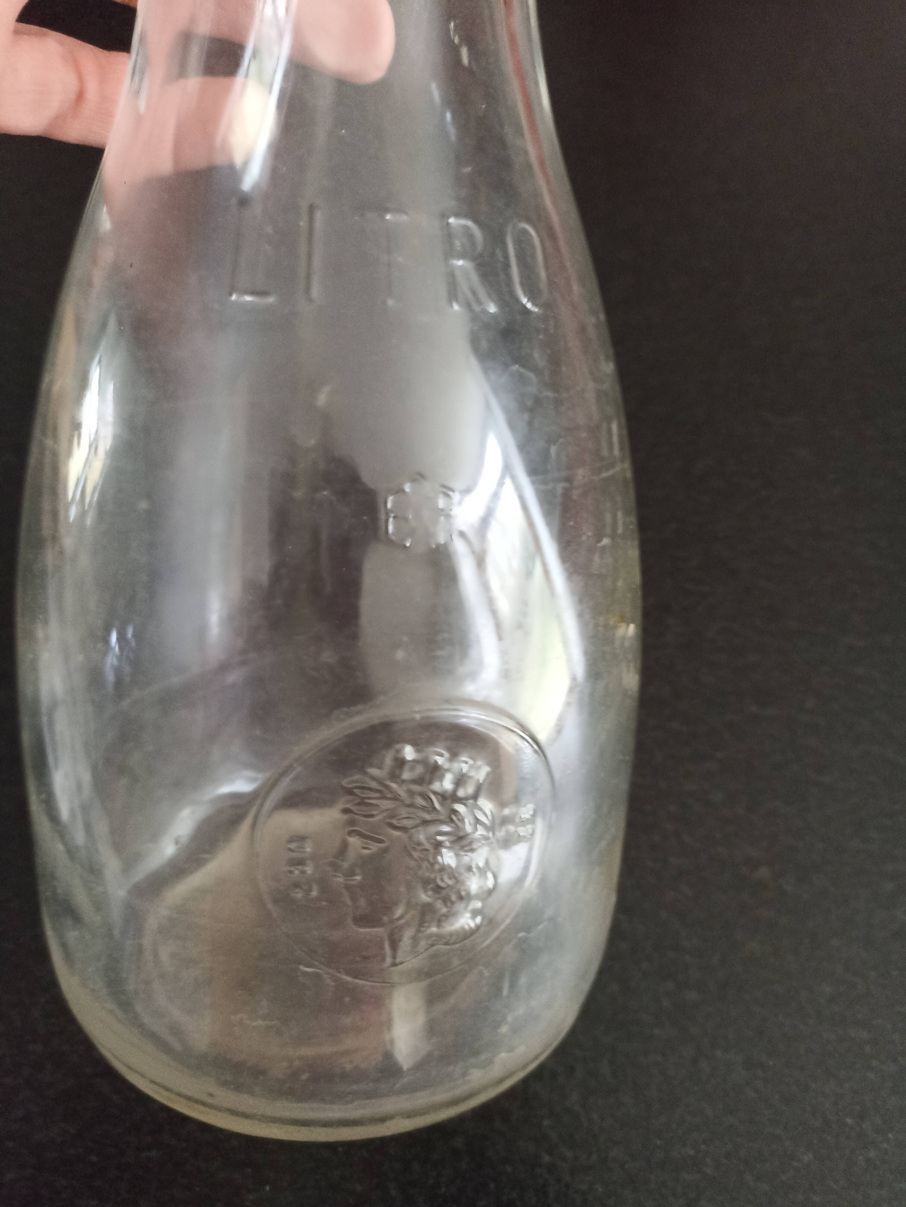 Water carafe or glass wine 1 liter