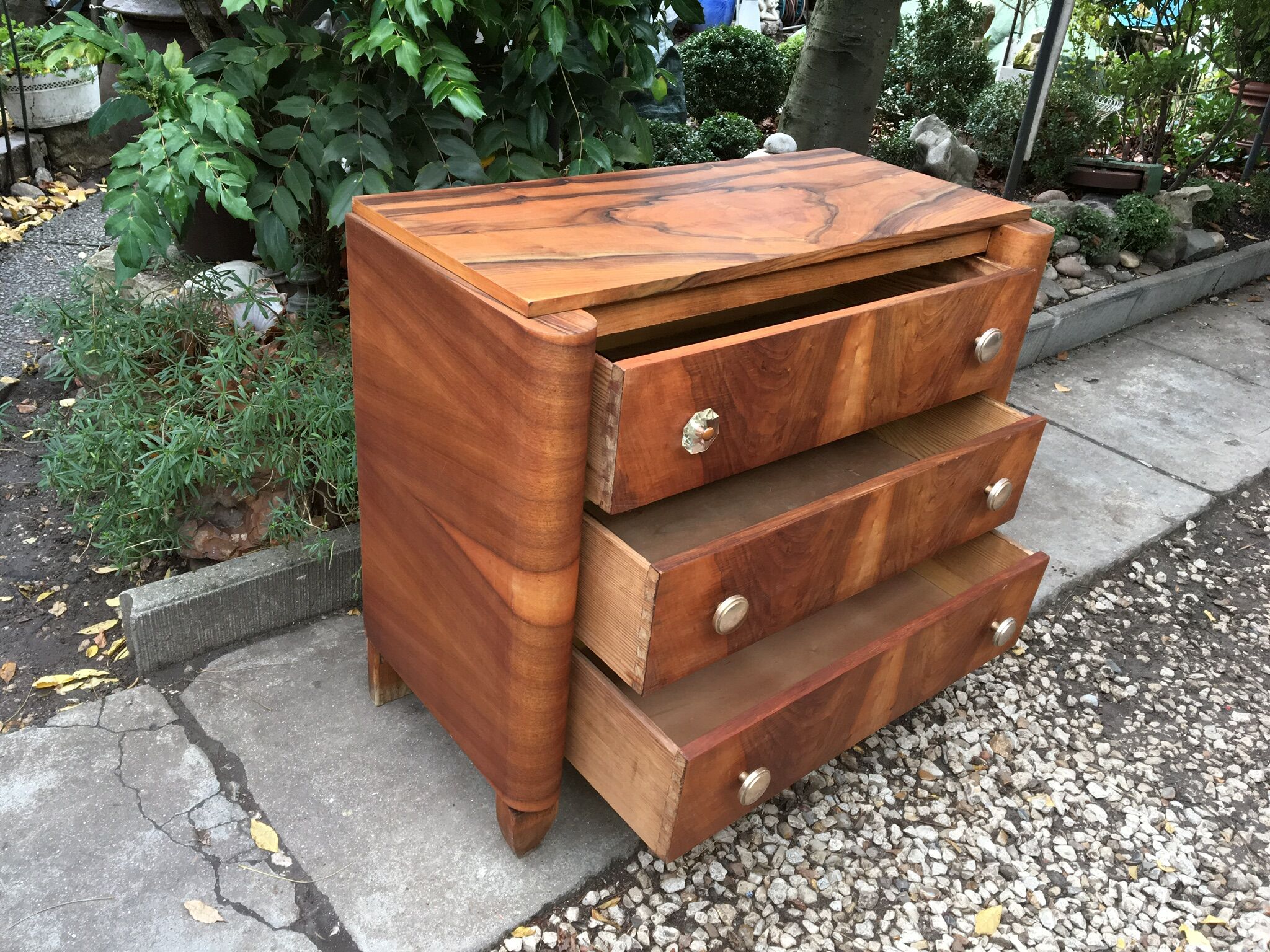 Art Deco dresser 1920