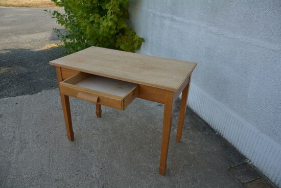 Table/desk