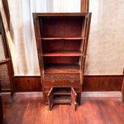Joli cabinet vitrine indochinois deux corps. Milieu XXe siècle