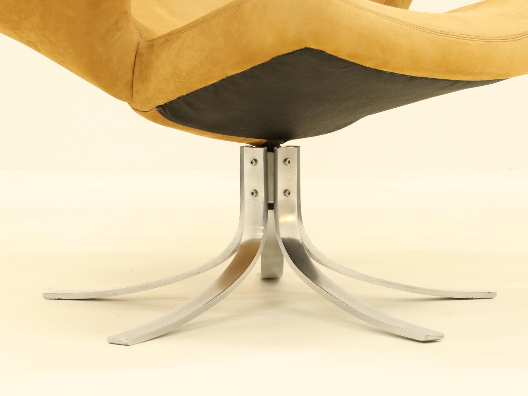 Seagull chair by Stenerik Eriksson & Gosta Berg for Fritz Hansen