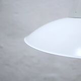 Suspension up and down vintage white