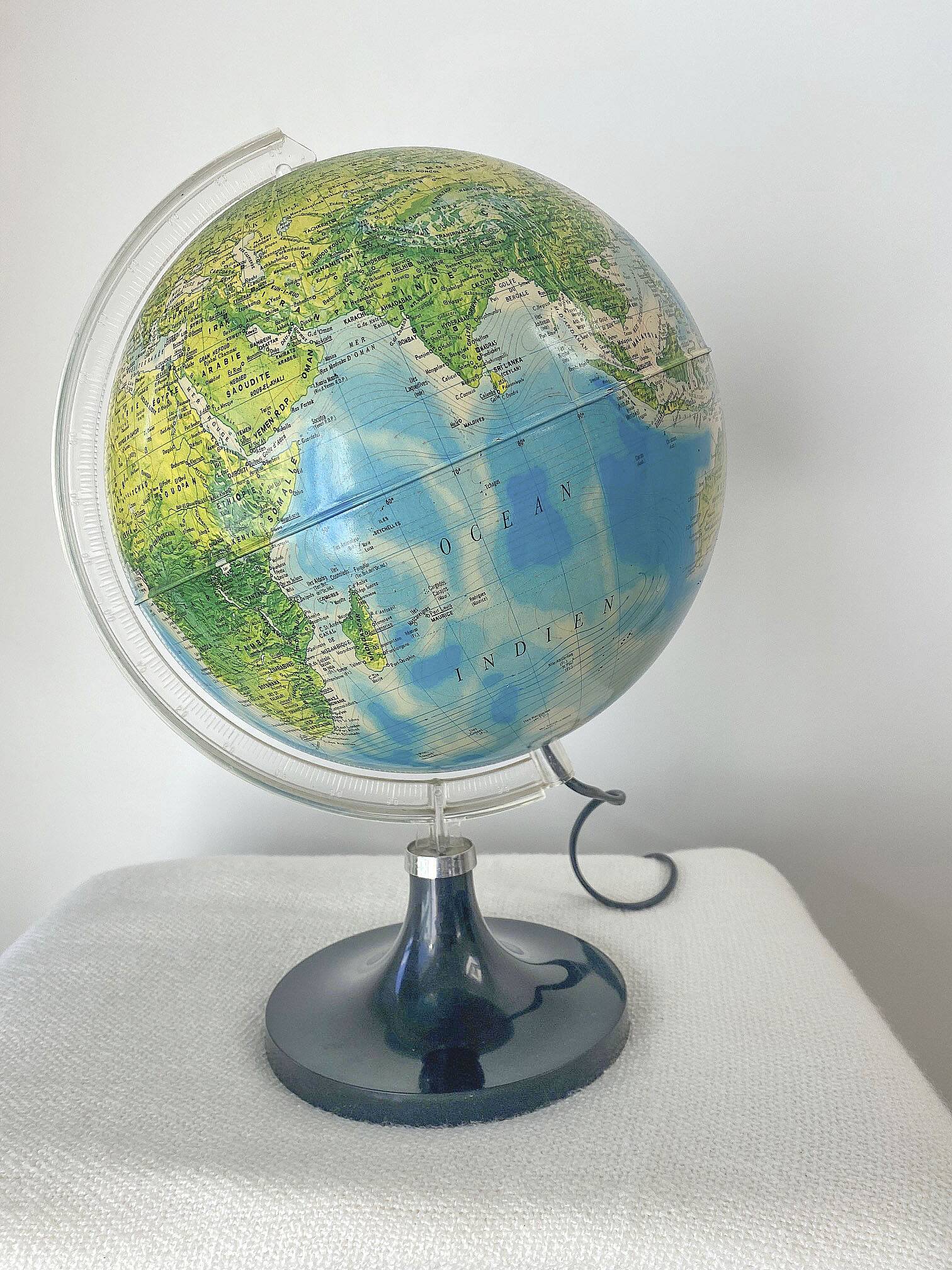 nova rico luminous earth map 1975