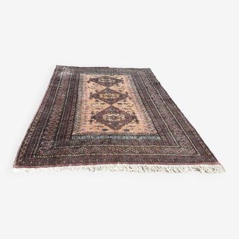 Tapis persan en laine de soie