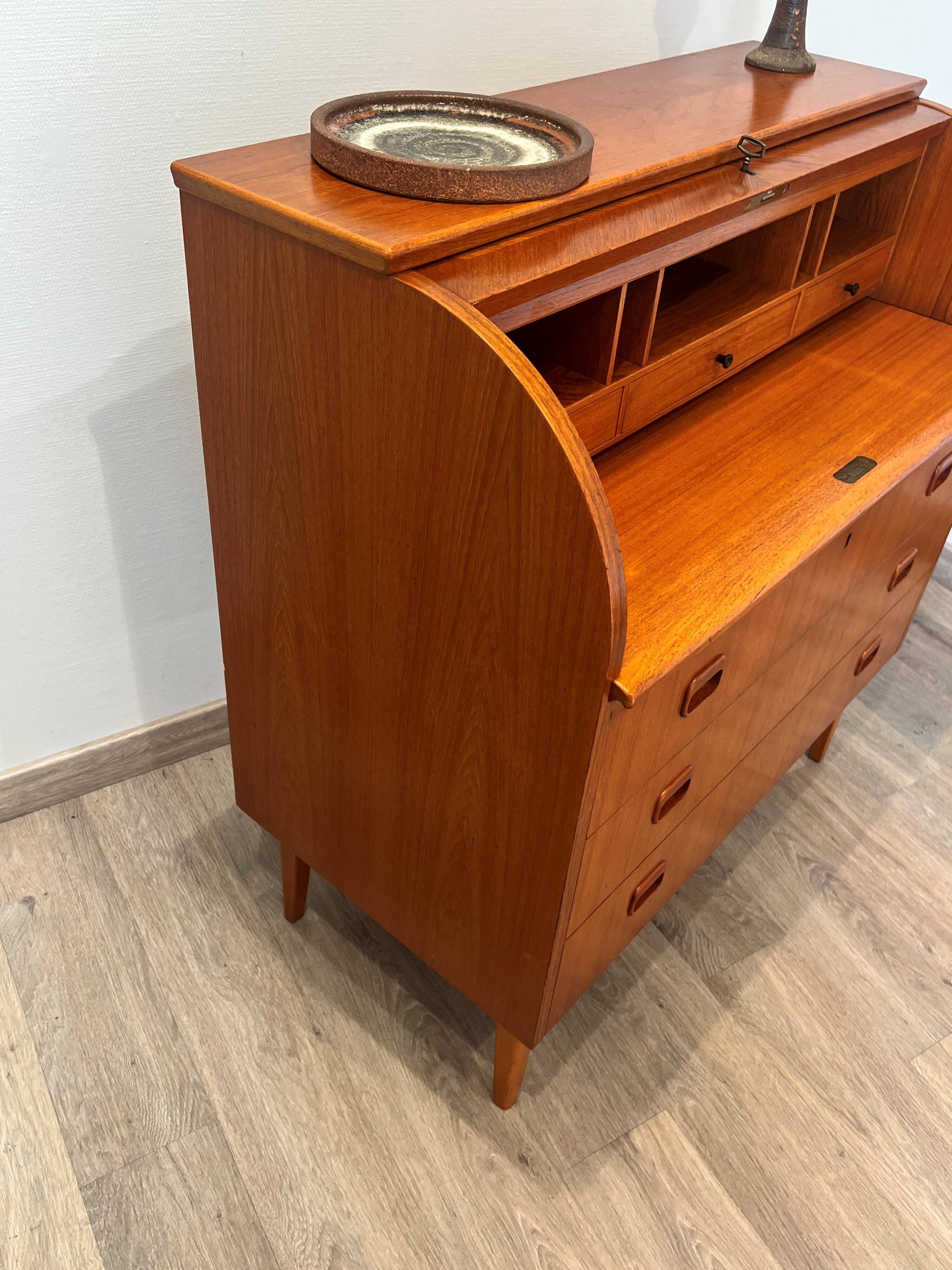 Rare Scandinavian curved secretary from Sweden.