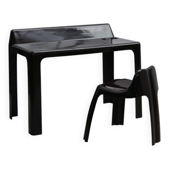 Fiberglass desk and chair set by Patrick Gingembre, 1970s