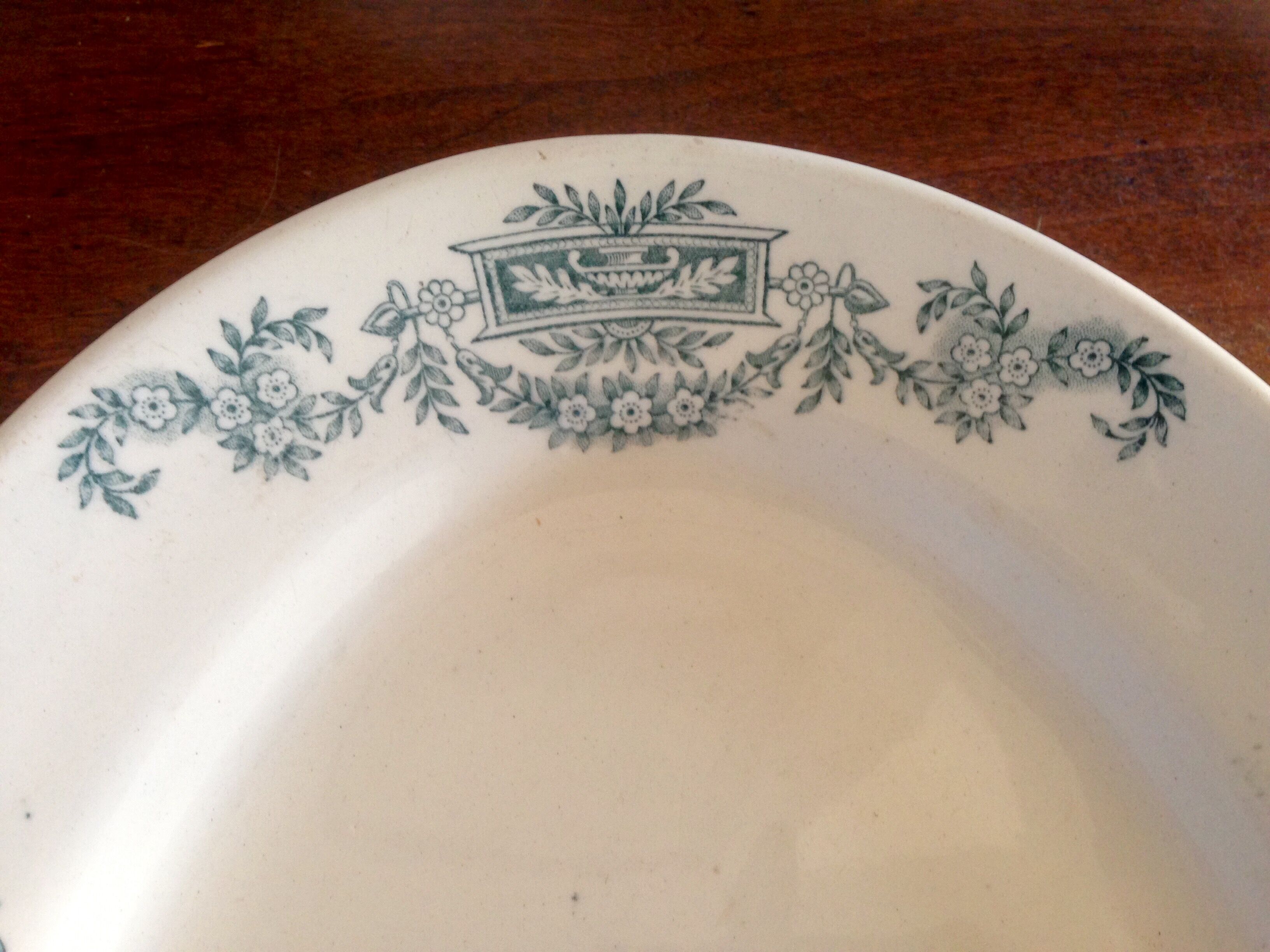 Two flat ovals land of iron