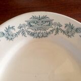 Two flat ovals land of iron