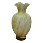 Vase en verre soufflé à collerette