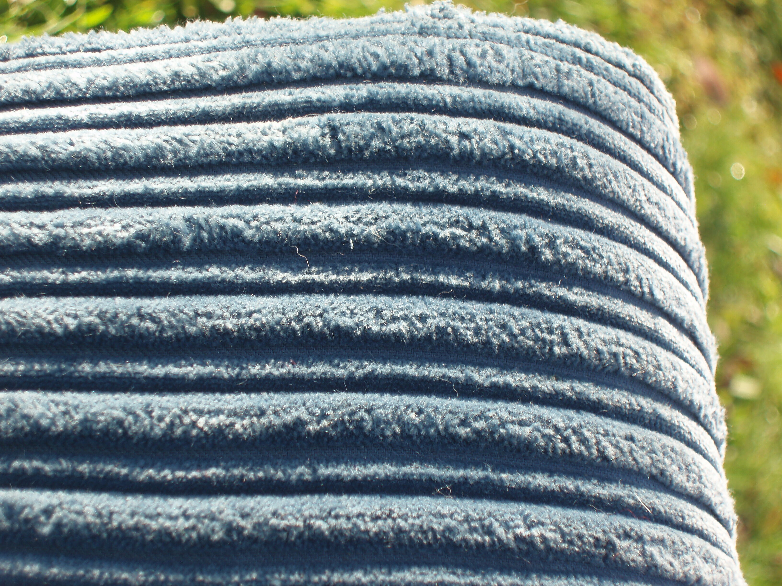 Vintage blue sofa 2 seats in velvet